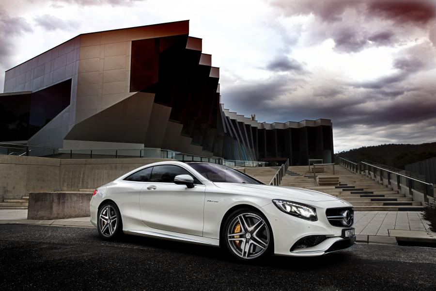  Mercedes-Benz S63 AMG Coupe 2015 года  (AU) (фото 13 из 17)